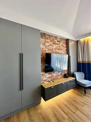 Гостевой дом Купринн Балаклава Вилла «В стиле Loft у бассейна»-10